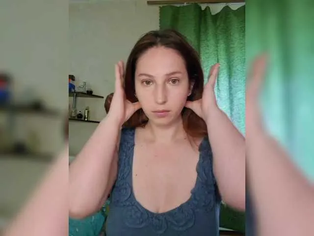 Live sex webcam photo for cherryangel9 #291267064