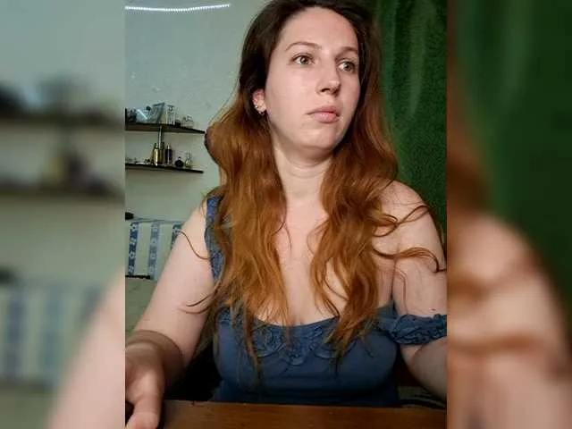 Live sex webcam photo for cherryangel9 #291657570