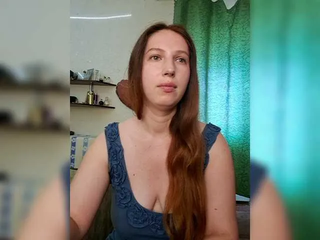 Live sex webcam photo for cherryangel9 #291714383