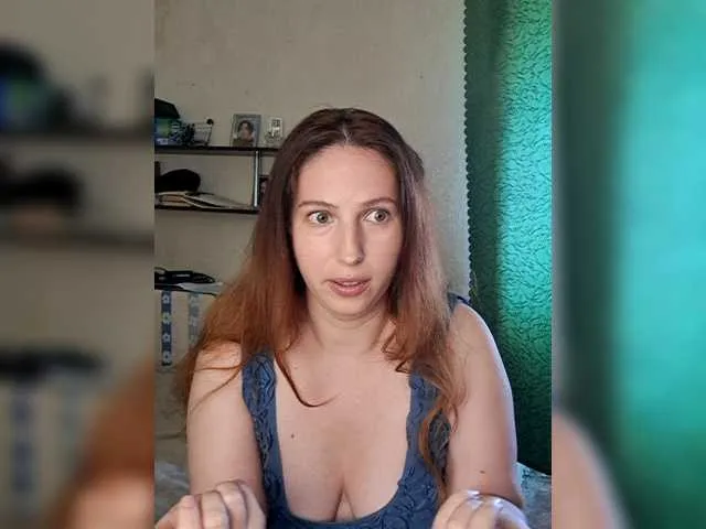 Live sex webcam photo for cherryangel9 #291845142