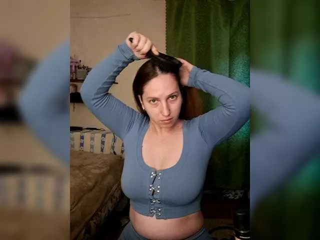 Live sex webcam photo for cherryangel9 #292195335