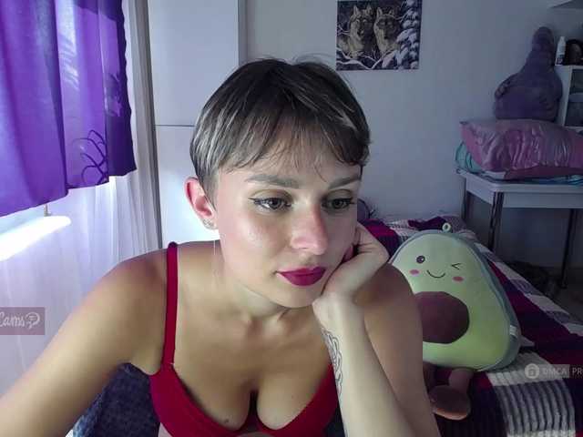 Live sex webcam photo for cherryberry18 #274077385