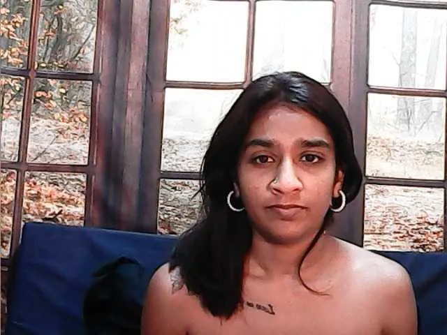 Live sex webcam photo for cherryindian4u #290518332