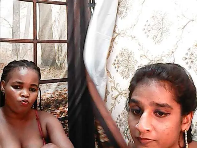 Live sex webcam photo for cherryindian4u #290614544