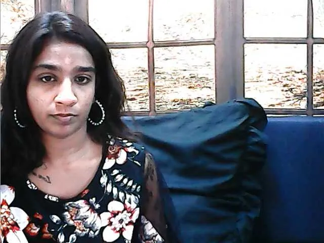 Live sex webcam photo for cherryindian4u #290715139