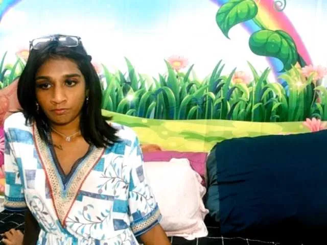 Live sex webcam photo for cherryindian4u #290839792