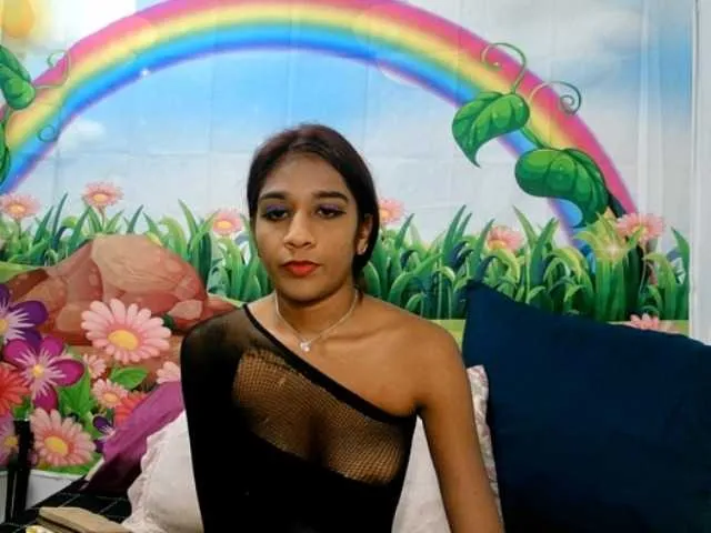 Live sex webcam photo for cherryindian4u #290907373