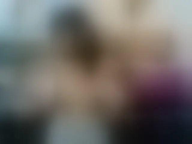 Live sex webcam photo for cherryindian4u #291457368