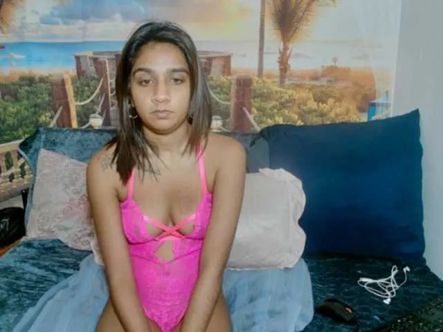 Live sex webcam photo for cherryindian4u #291712300