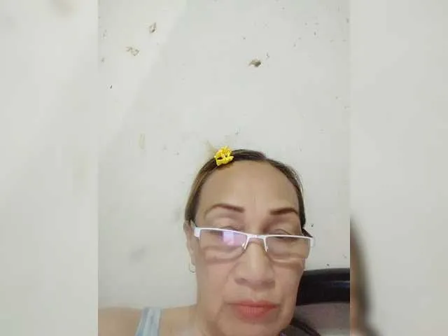Live sex webcam photo for cherrywhite03 #289942640