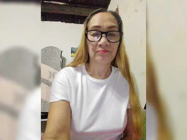 Live sex webcam photo for cherrywhite03 #291723830