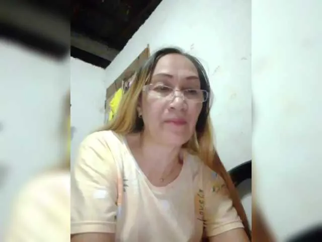 Live sex webcam photo for cherrywhite03 #292105023