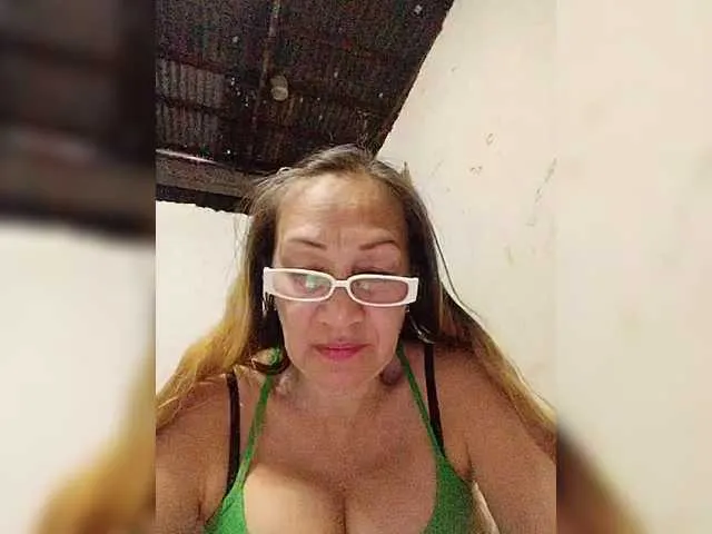 Live sex webcam photo for cherrywhite03 #293184559