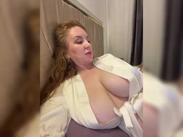 Live sex webcam photo for cherryygirl #291169761