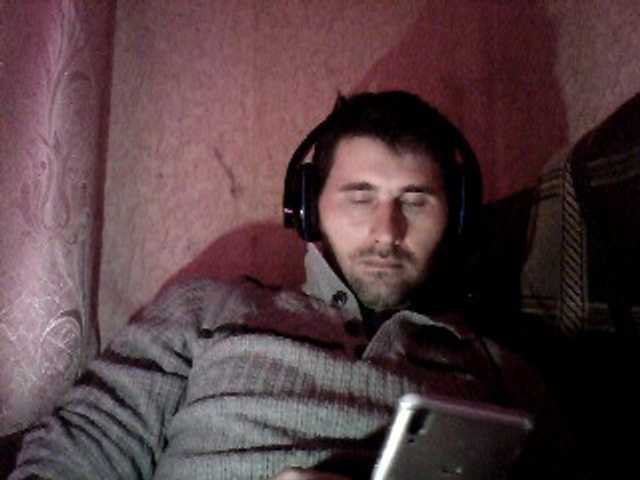 Live sex webcam photo for chevchev1995 #290301205