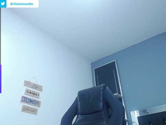 Live sex webcam photo for chiararouse #275679284