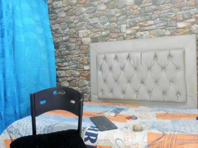 Live sex webcam photo for chicaleja23 #276964979