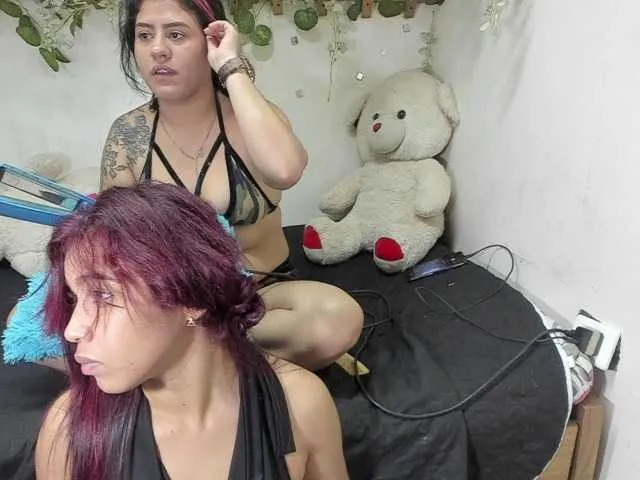 Live sex webcam photo for chicamays #273640796