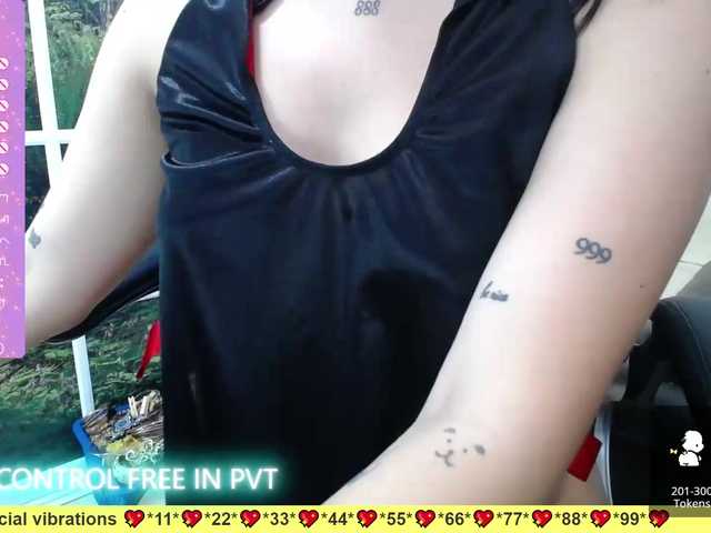 Live sex webcam photo for chihiroazumi #276524185