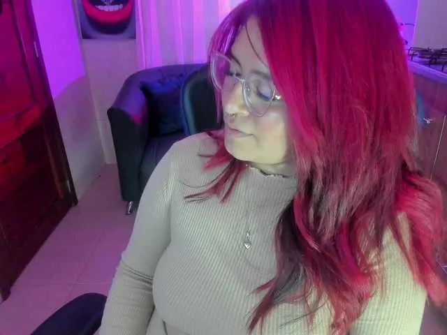 Live sex webcam photo for chloe-bonnet #276574984