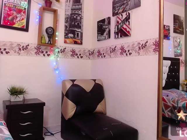 Live sex webcam photo for chloe-liu #273015395