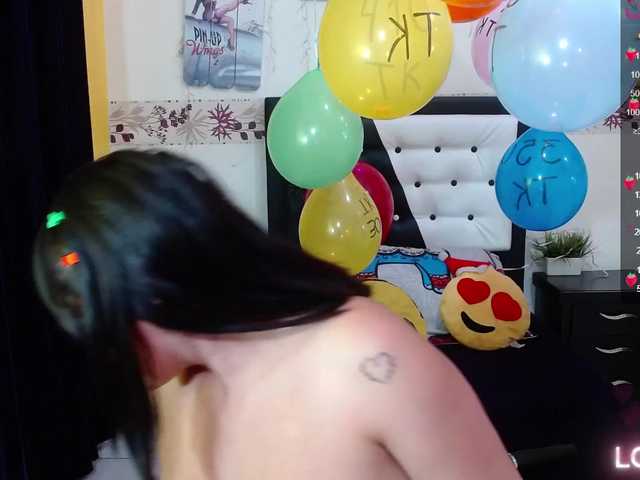 Live sex webcam photo for chloe-liu #273274267