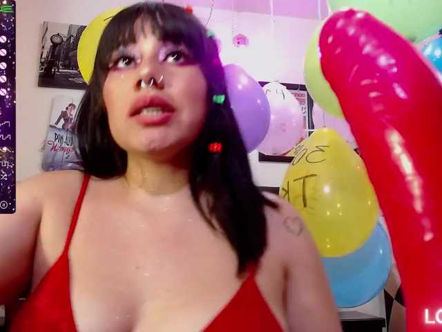 Live sex webcam photo for chloe-liu #273321257