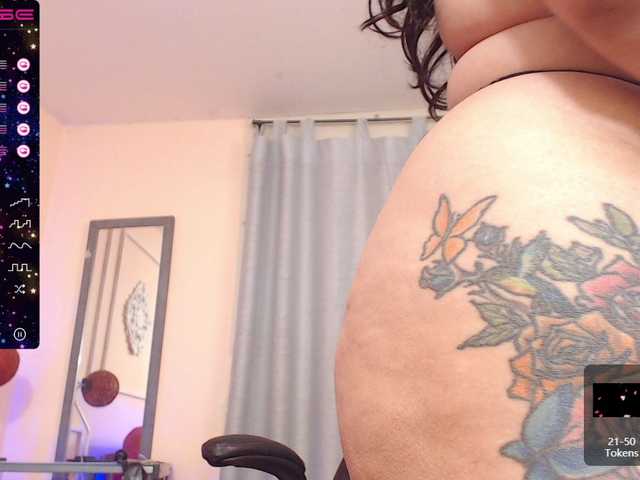 Live sex webcam photo for chloe-rosse #273874886