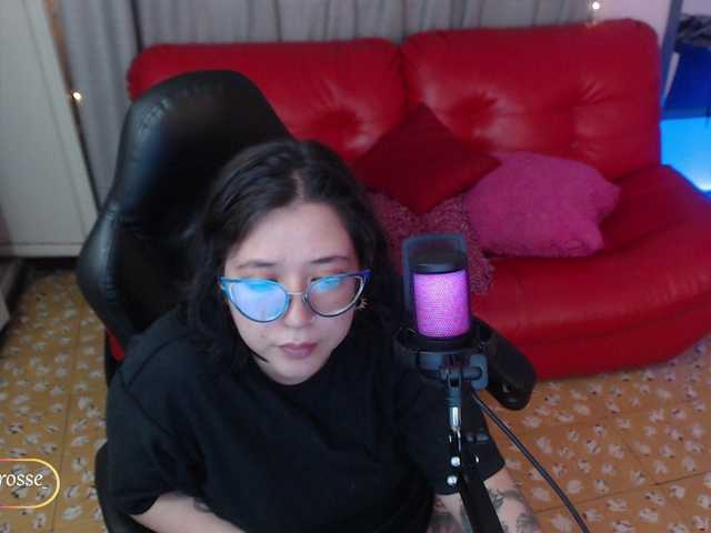 Live sex webcam photo for chloe-rosse #276504422