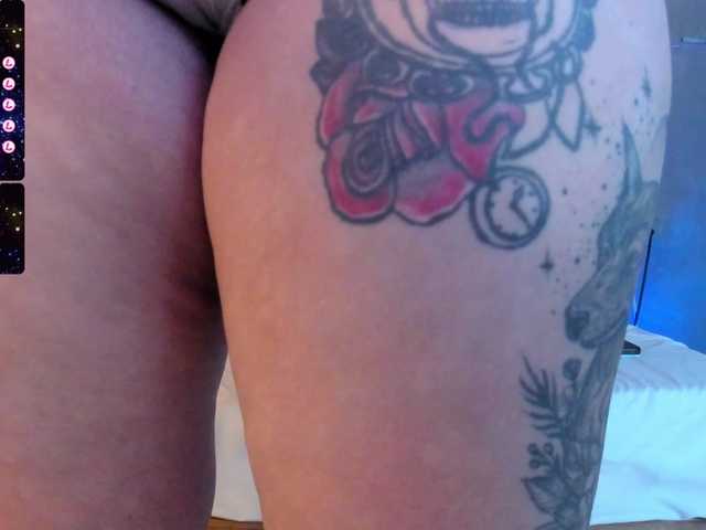 Live sex webcam photo for chloe-rosse #276554992