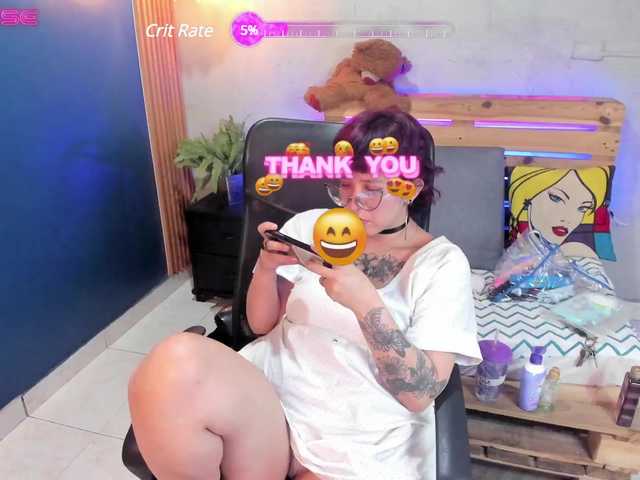 Live sex webcam photo for chloe-rosse #290005184