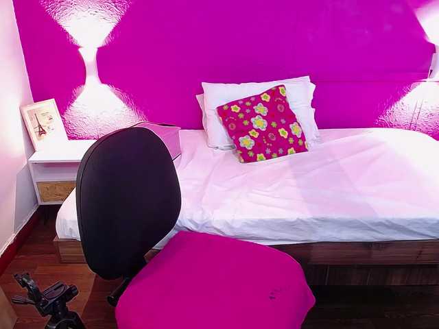 Live sex webcam photo for choco-dessert #276897491