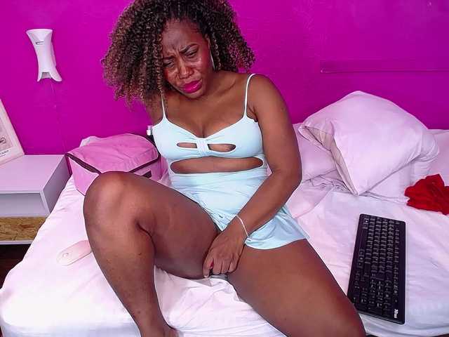 Live sex webcam photo for choco-dessert #277192520