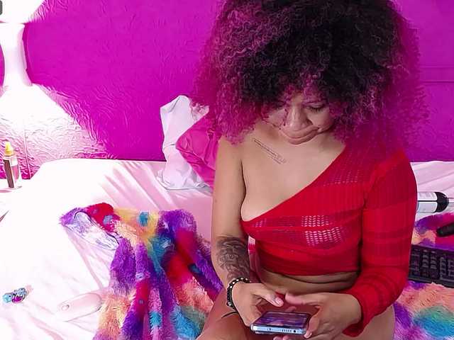 Live sex webcam photo for choco-milf #276671683