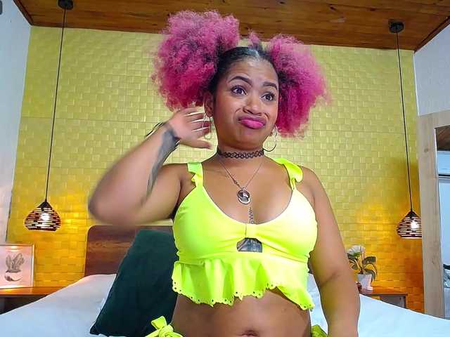 Live sex webcam photo for choco-milf #277075464