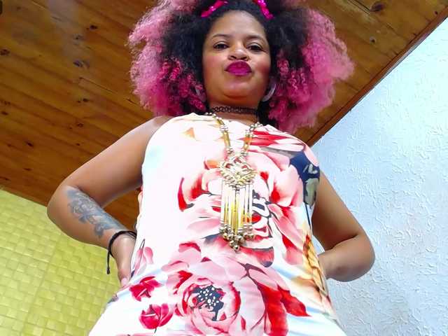 Live sex webcam photo for choco-milf #277185663