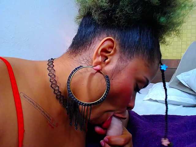 Live sex webcam photo for choco-milf #277924875