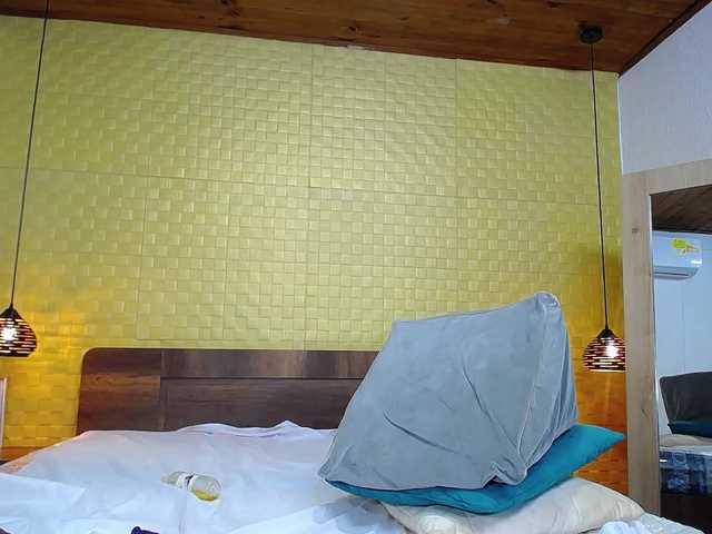 Live sex webcam photo for choco-milf #278273225