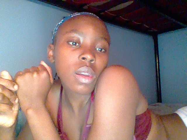 Live sex webcam photo for chocolate-brownie #292075770