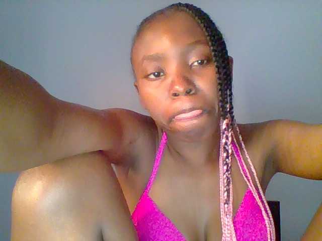 Live sex webcam photo for chocolate-brownie #292135498