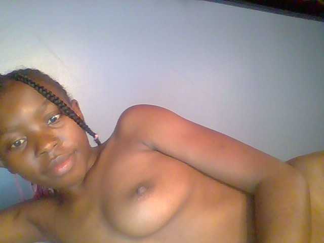 Live sex webcam photo for chocolate-brownie #292161749