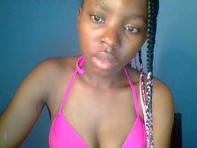 Live sex webcam photo for chocolate-brownie #292192436