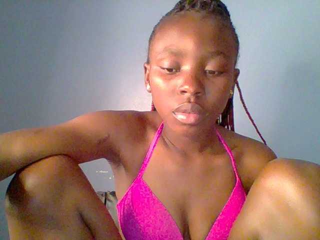 Live sex webcam photo for chocolate-brownie #292275137