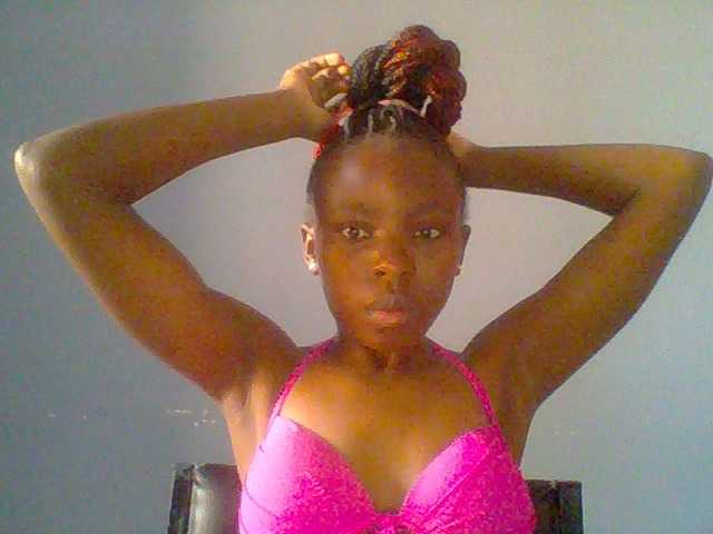 Live sex webcam photo for chocolate-brownie #292294652