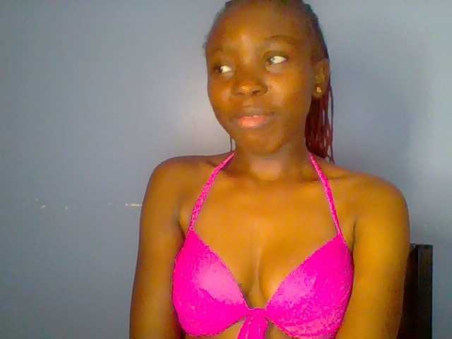 Live sex webcam photo for chocolate-brownie #292296227