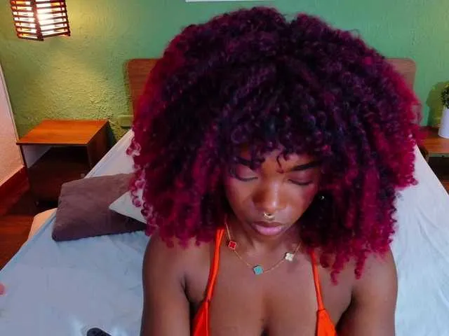 Live sex webcam photo for chocolatte-dreams #291894439