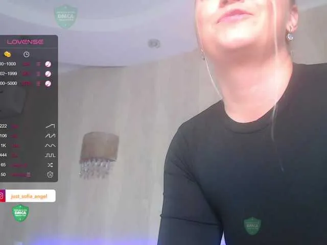 Live sex webcam photo for choose-me111 #276842552