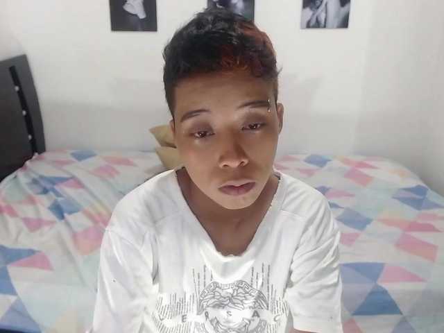 Live sex webcam photo for chrisftm #273387544