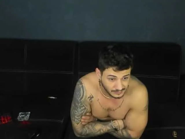 Live sex webcam photo for chrismaster12 #290455798