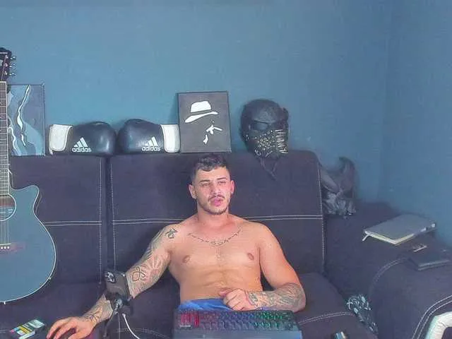 Live sex webcam photo for chrismaster12 #290661337